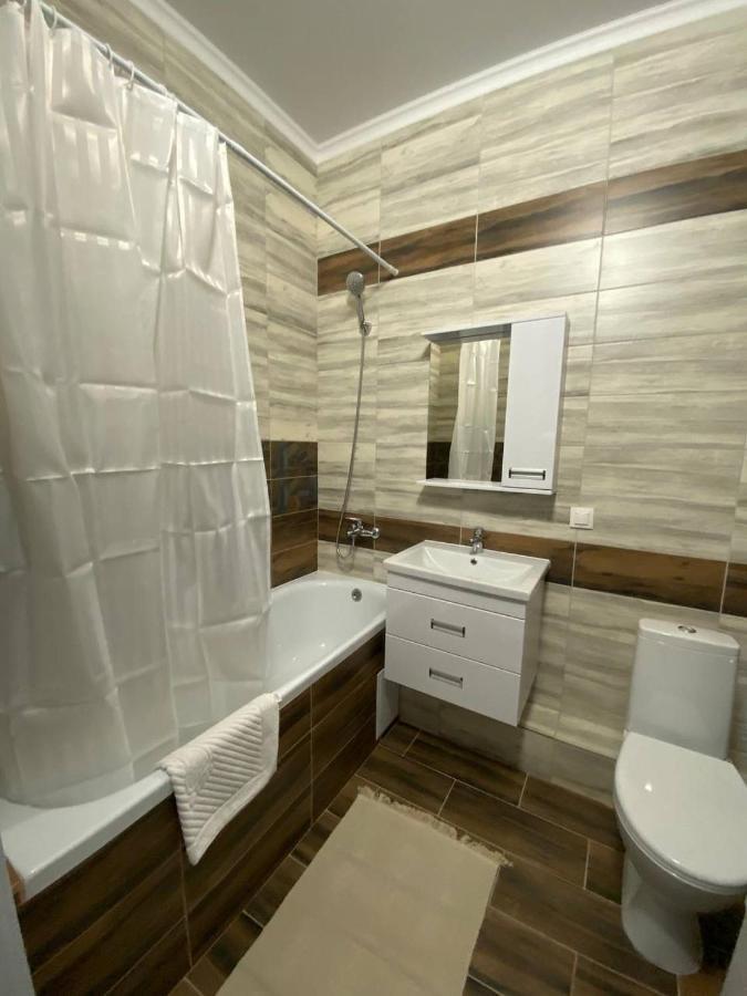 Жк Headliner В Самом Центре Возле Хан Шатыра Astana Exterior foto